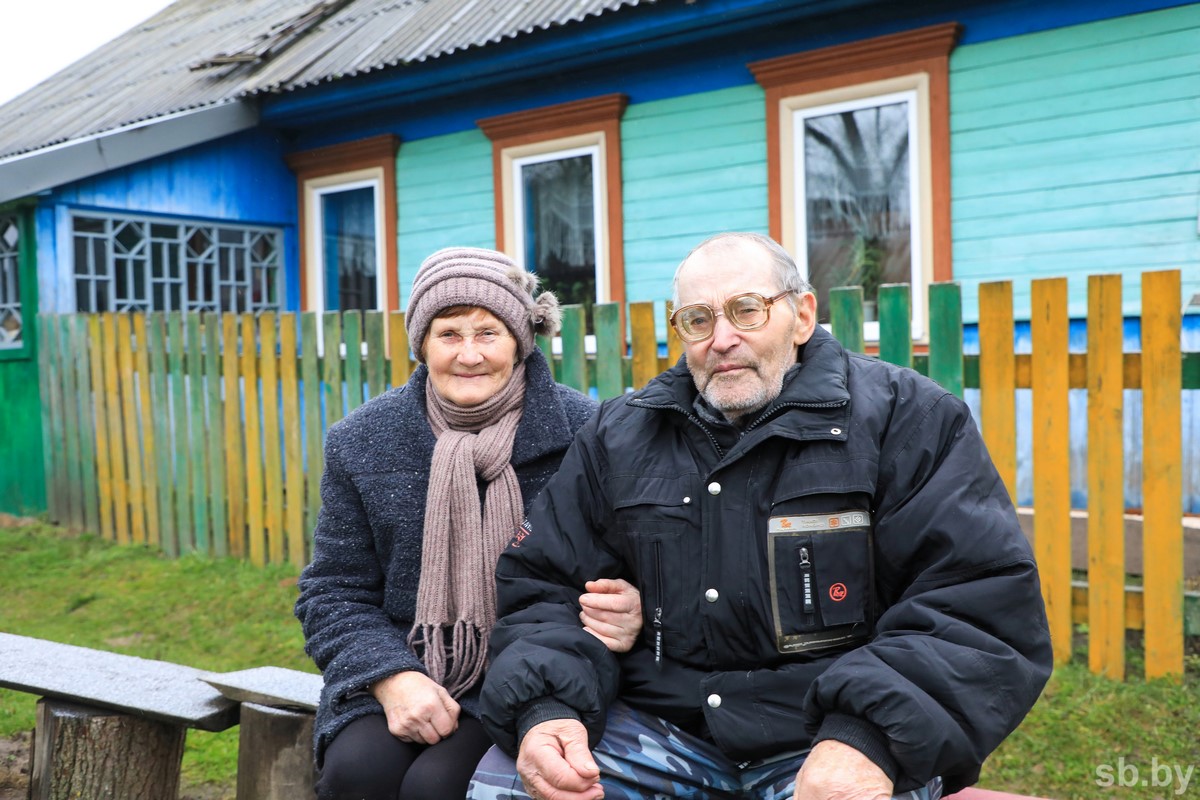 Дом в деревне в могилевском районе. Кличевский район Могилёвская область деревня Смолярня. Совхоз «Доброволец» Кличевского района Могилевской области. Кличевский р н д Околица и жители. Деревня Заполье Кличевского района Могилевской области.