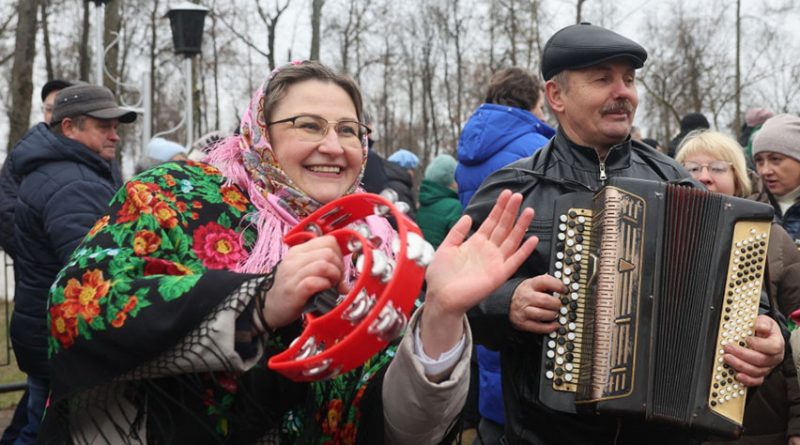 Гармонь моя, да говорушечка!