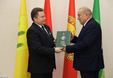 Председатель Белорусского профсоюза работников АПК Василий Хватик посетил БГСХА