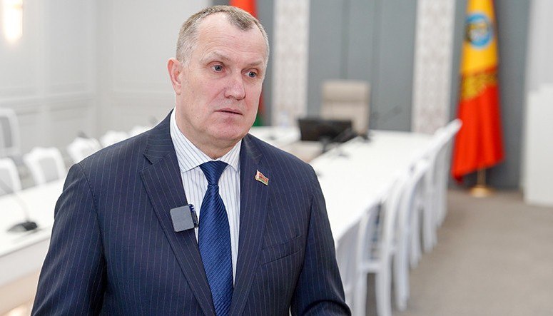 Развитие молочной отрасли, строительство в Шклове и посевная — планы региона по итогам доклада Президенту