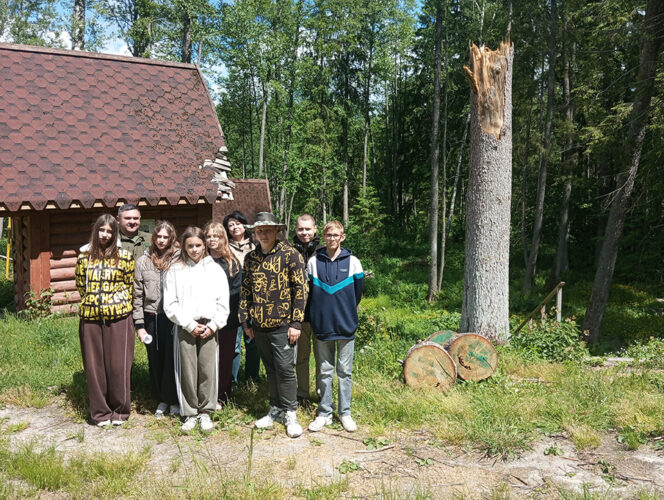 К Всемирному дню охраны окружающей среды: школьники изучили флору и фауну у «Каскада криниц»